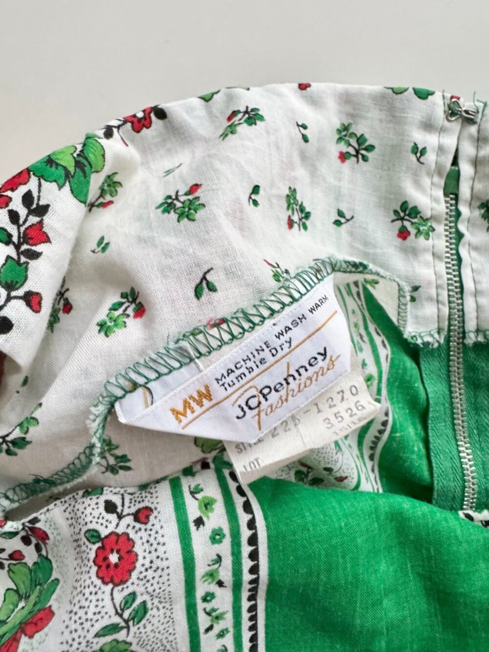 Vintage 80's JCPENNEY Green Floral Polycotton Law Fit & Flare Dress, Size 15/16 - Picture 14 of 15